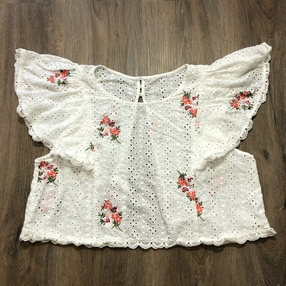 Vintage Embroidered Eyelet Crop Top - Picture 3 of 17